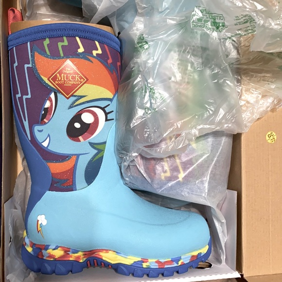 rainbow dash muck boots